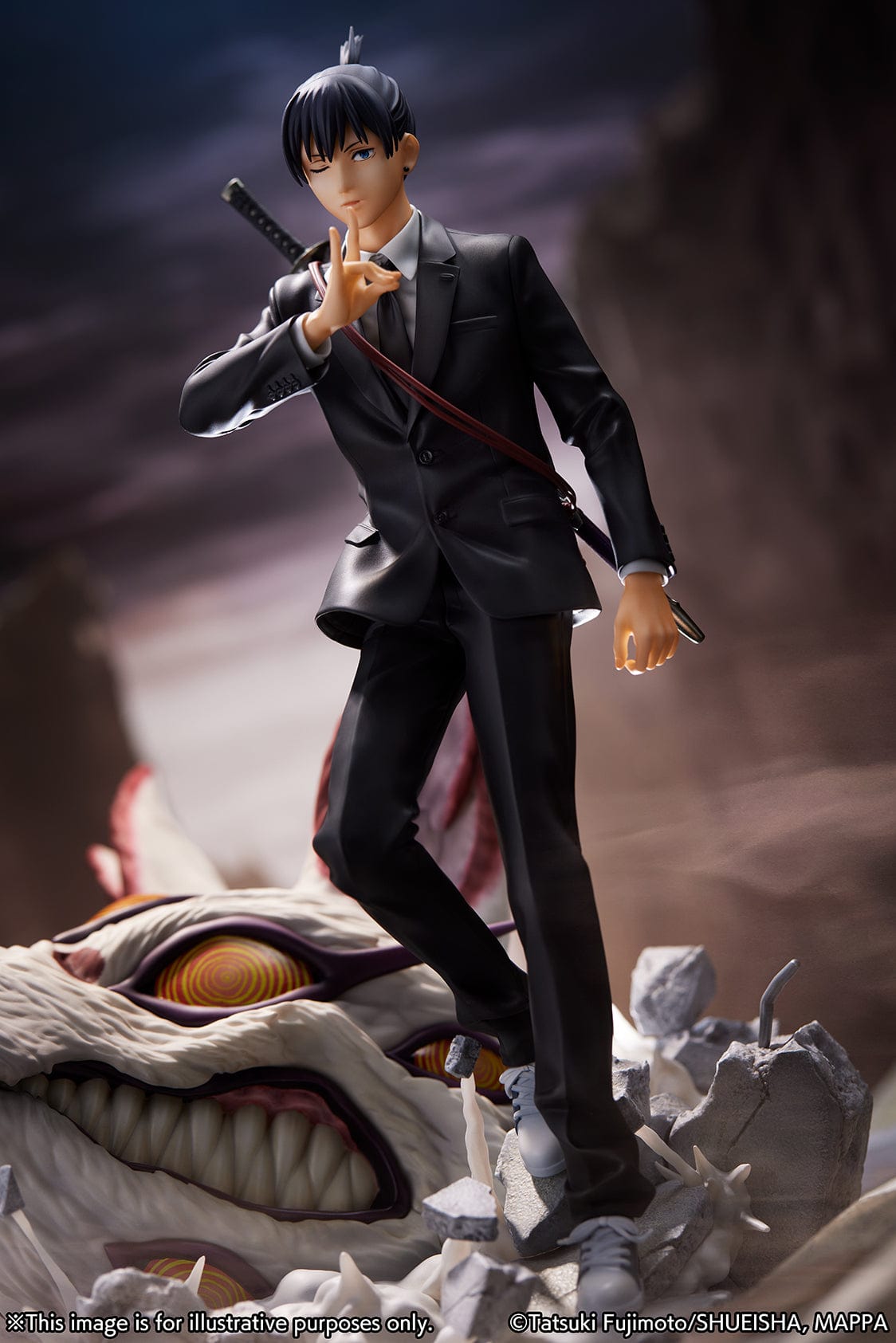 ESTREAM Chainsaw Man Aki Hayakawa 1/7 Scale Figure