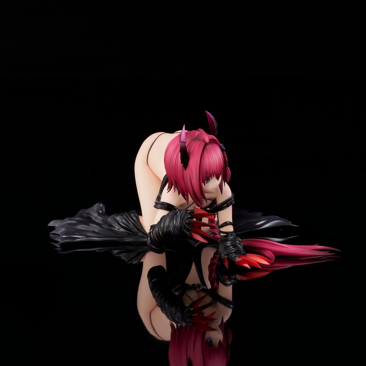 UNION CREATIVE To Love-Ru Darkness - Mea Kurosaki (Darkness Ver.) 1/6 Scale Figure