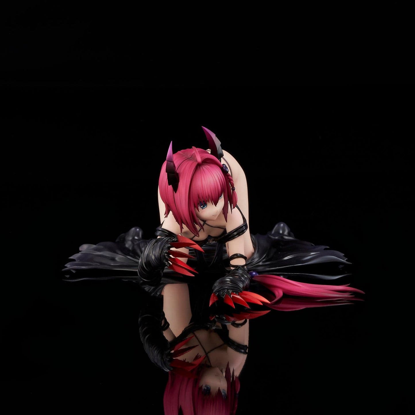 UNION CREATIVE To Love-Ru Darkness - Mea Kurosaki (Darkness Ver.) 1/6 Scale Figure