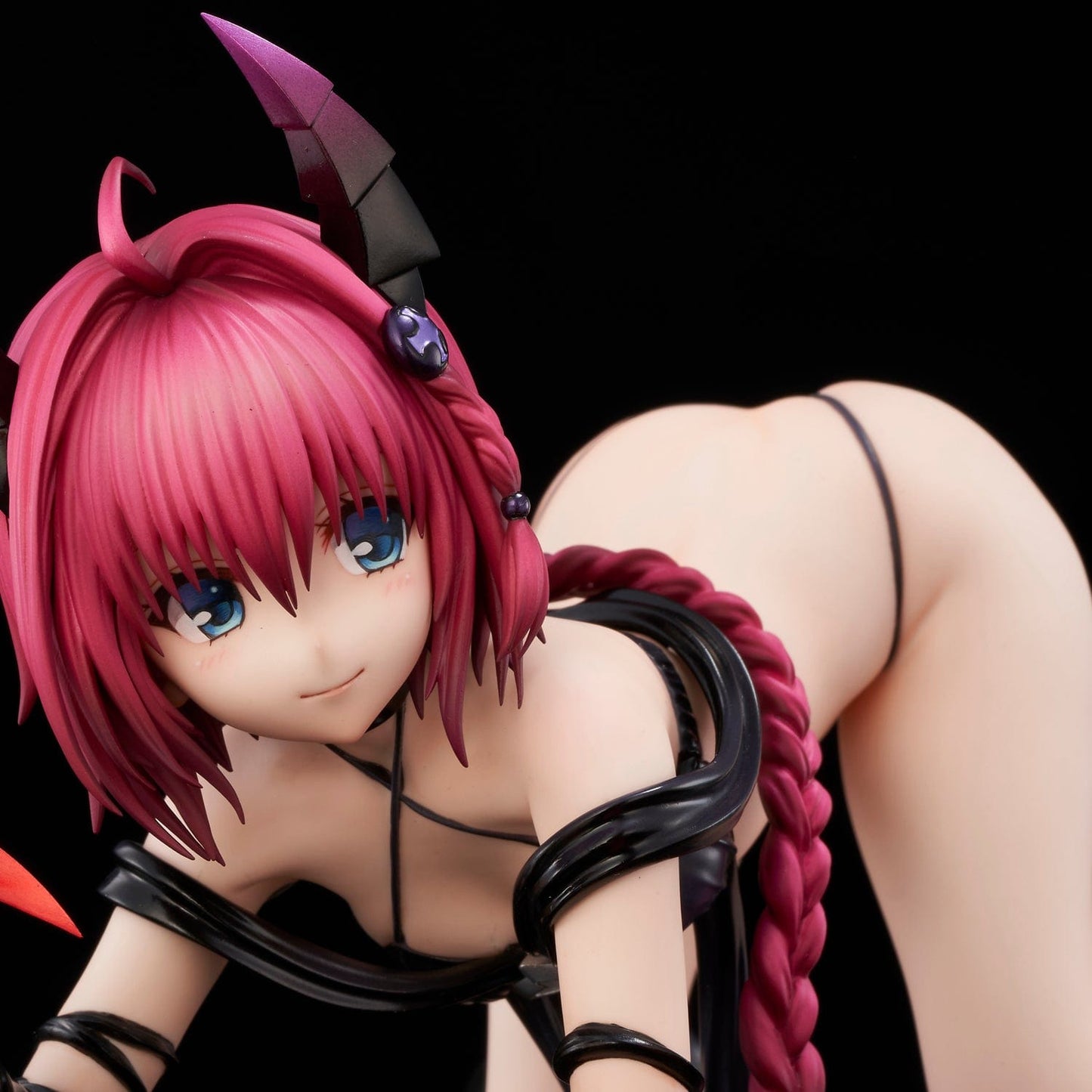 UNION CREATIVE To Love-Ru Darkness - Mea Kurosaki (Darkness Ver.) 1/6 Scale Figure