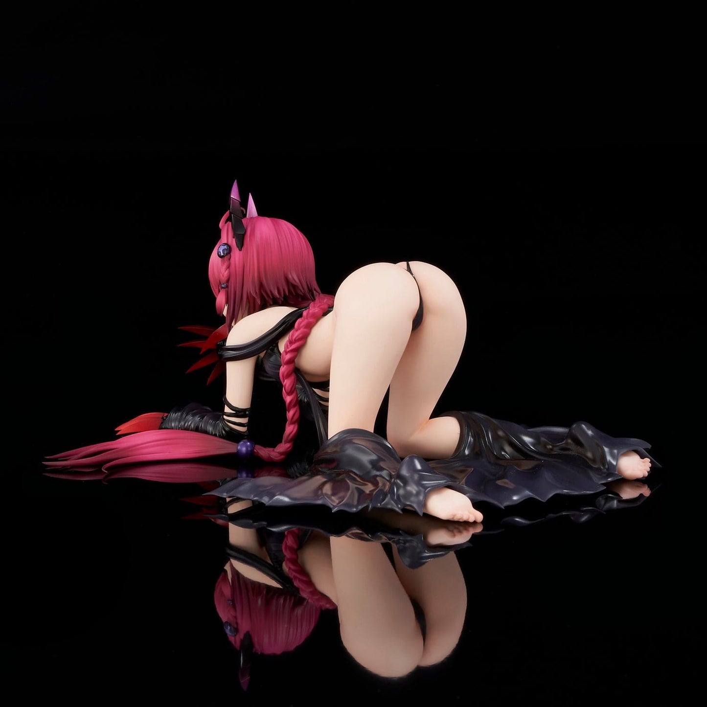 UNION CREATIVE To Love-Ru Darkness - Mea Kurosaki (Darkness Ver.) 1/6 Scale Figure