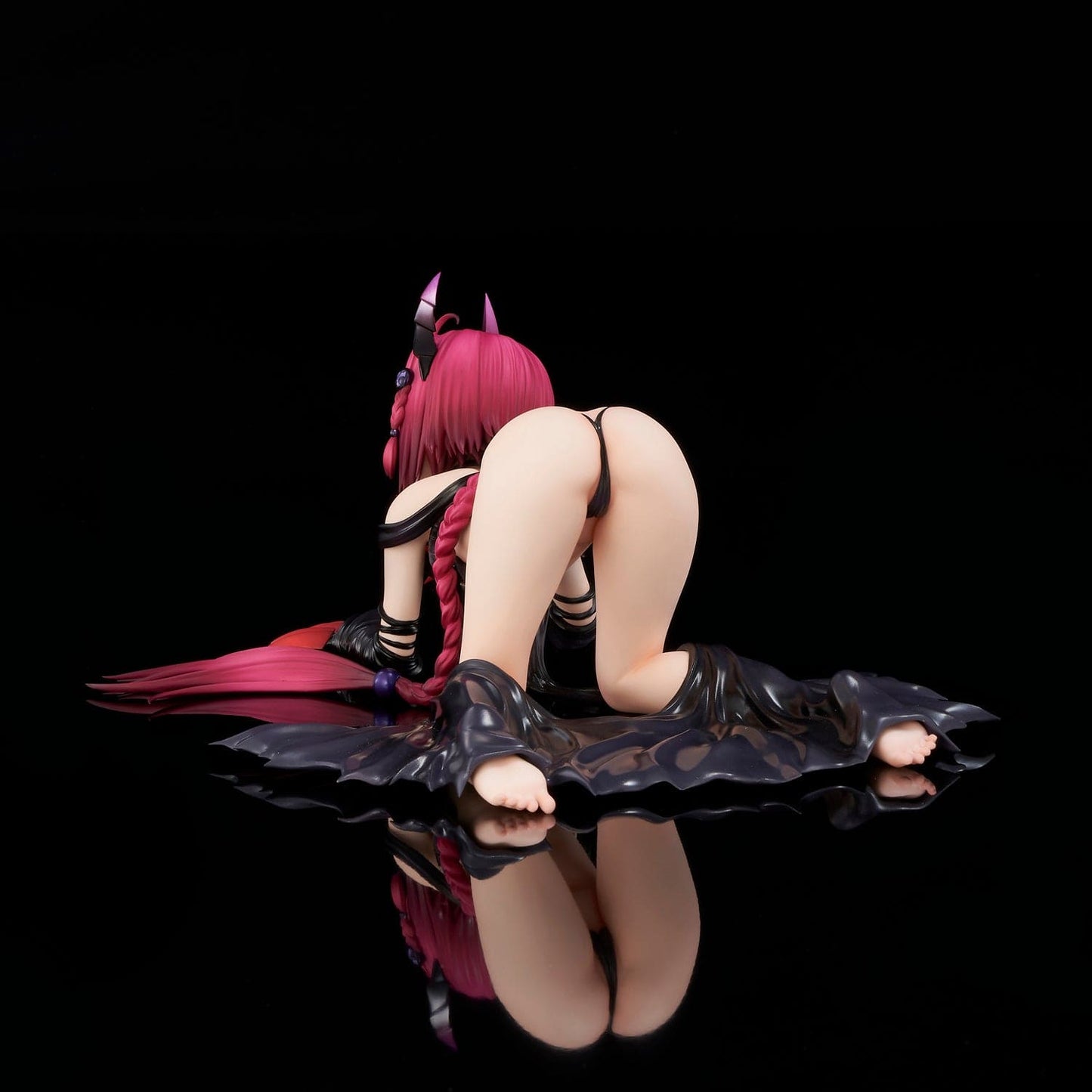 UNION CREATIVE To Love-Ru Darkness - Mea Kurosaki (Darkness Ver.) 1/6 Scale Figure