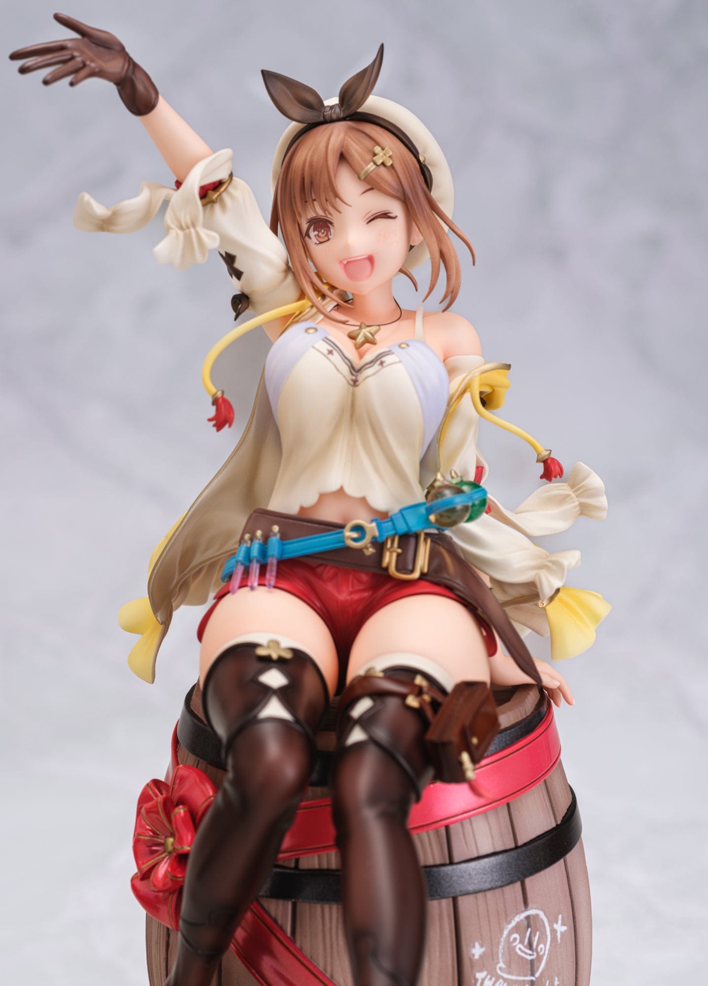 AMIAMI Atelier Ryza: Ever Darkness & the Secret Hideout Ryza "Atelier" Series 25th Anniversary ver.