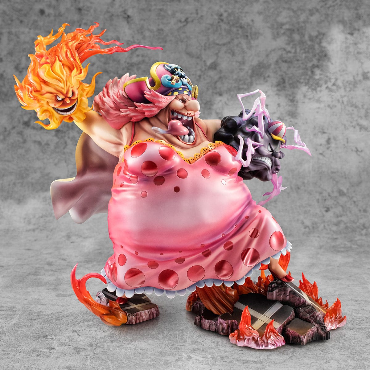 MEGAHOUSE Portrait.Of.Pirates ONE PIECE "WA-MAXIMUM”: Great Pirate "Big Mom" Charlotte Linlin