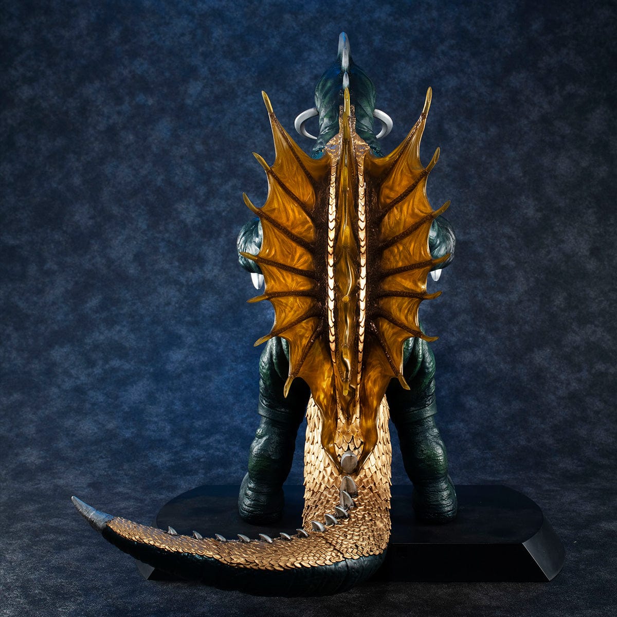 MEGAHOUSE Ultimate Article Monsters: Gigan (1972)