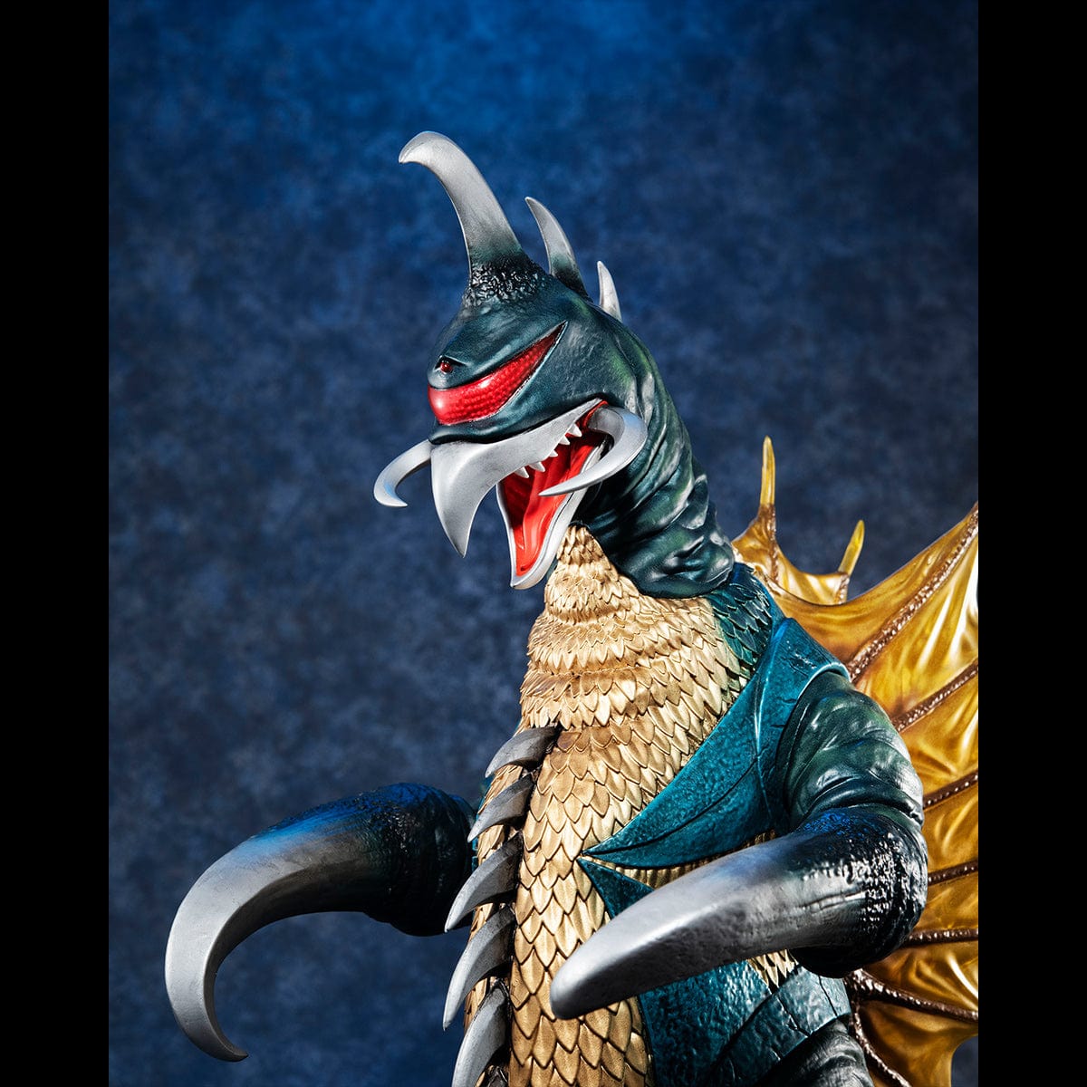 MEGAHOUSE Ultimate Article Monsters: Gigan (1972)