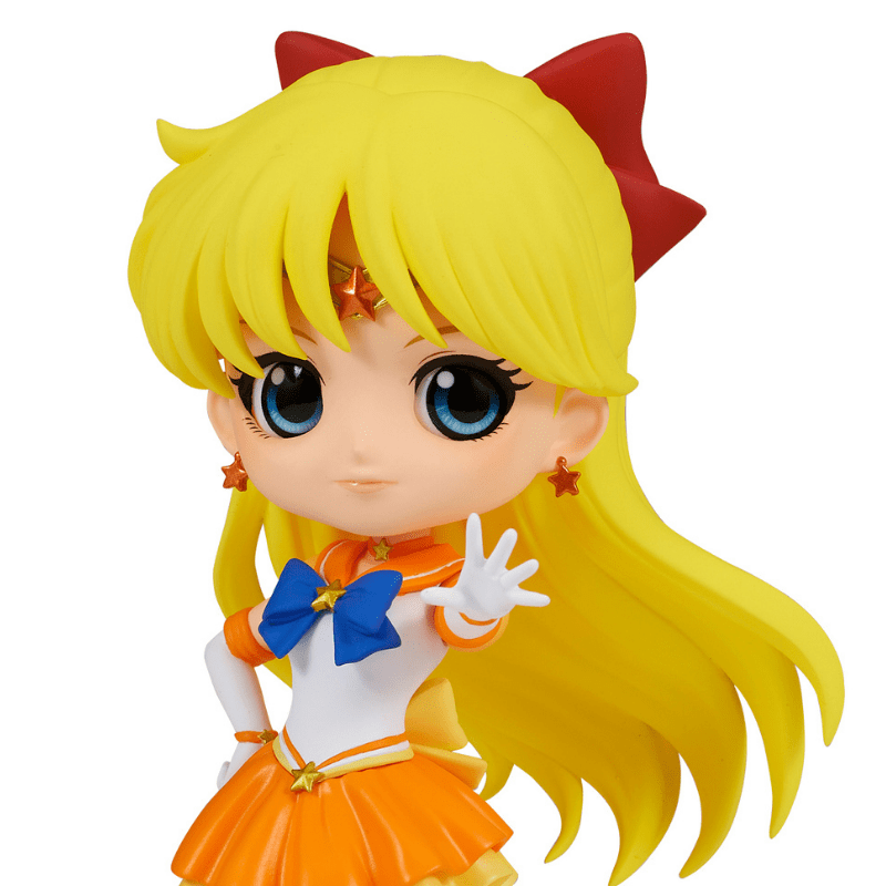 BANPRESTO Pretty Guardian Sailor Moon Cosmos The Movie Q Posket - Eternal Sailor Venus Figure (Ver.A)