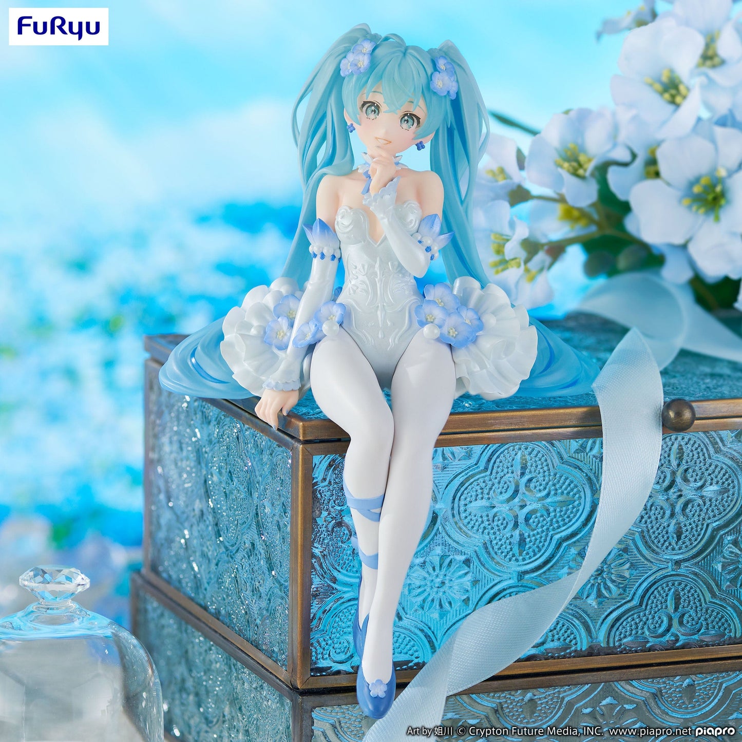 FURYU Hatsune Miku (Flower Fairy Nemophila) Noodle Stopper Figure