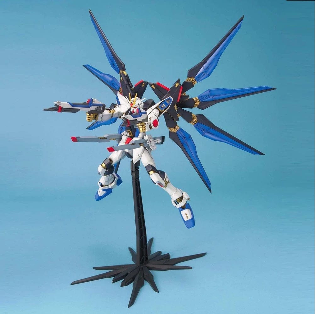 BANDAI GUNPLA: 1/100 MG ZGMF-X20A Strike Freedom Gundam